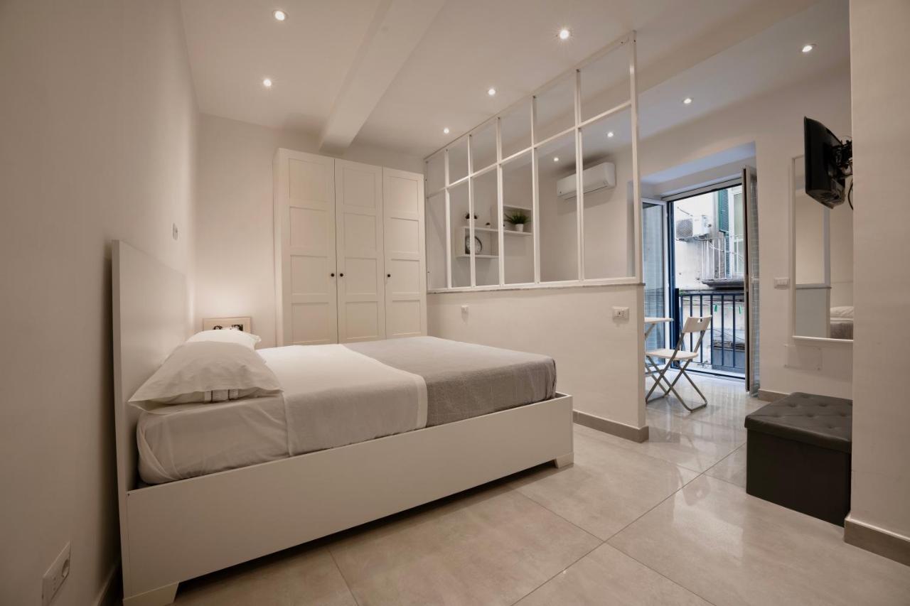 Casa Vacanze Santa Teresella 40 Неаполь Екстер'єр фото